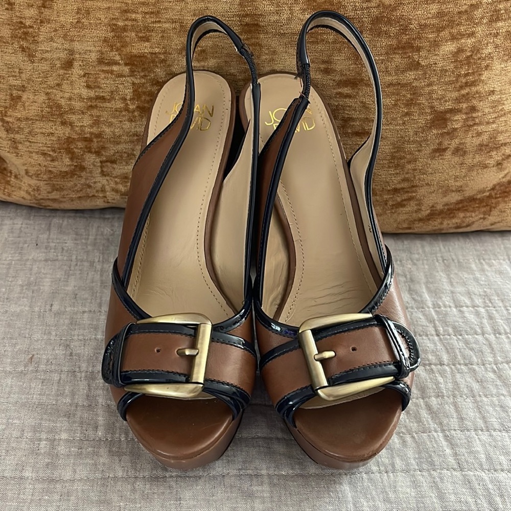 HARDLY WORN JOAN AND DAVID SLING BACK HEELS 7